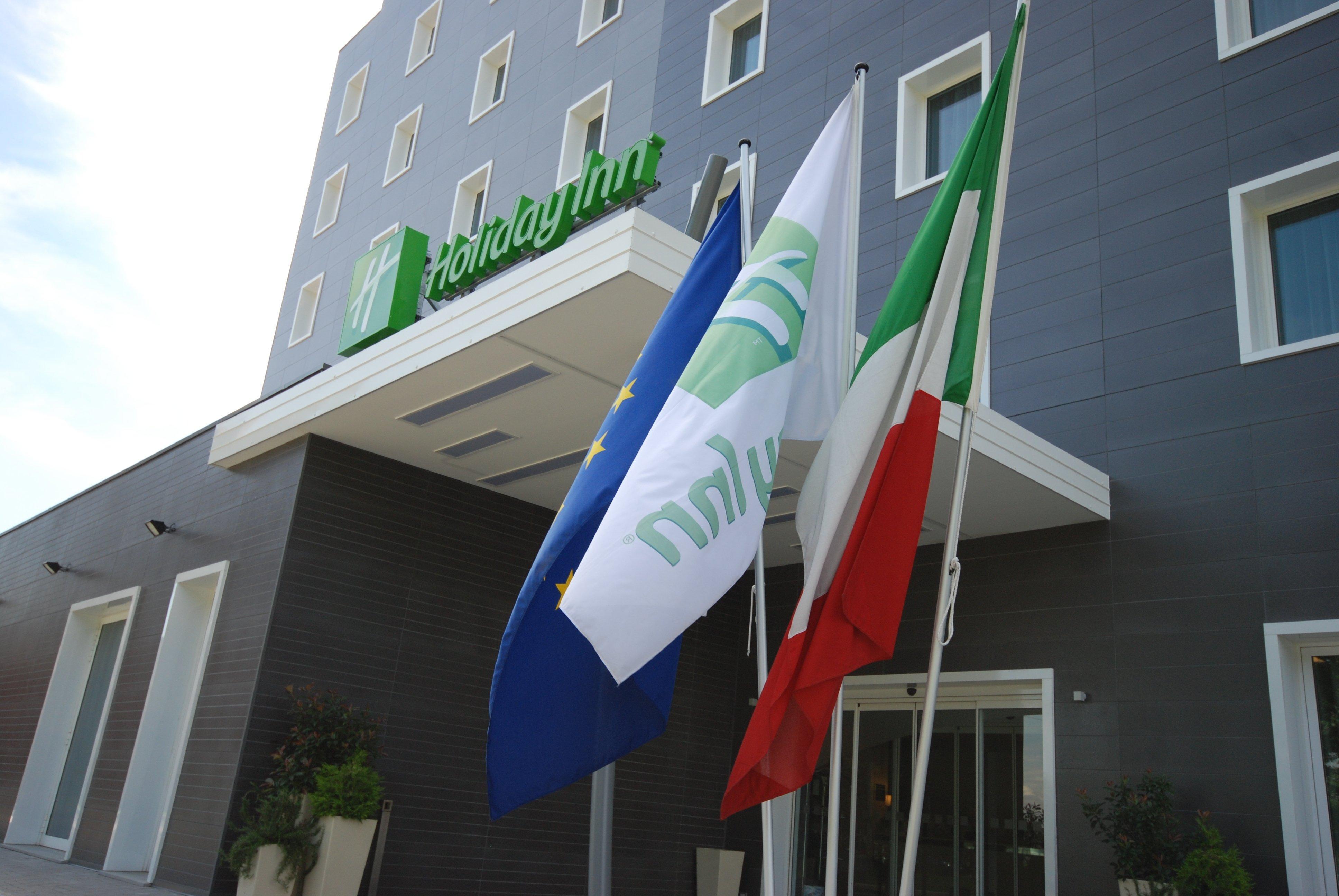 Holiday Inn Milan Nord Zara, An Ihg Hotel Cinisello Balsamo Εξωτερικό φωτογραφία